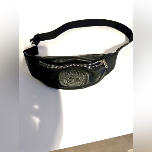 Lacoste waist bag funny pack color back leather in good shape